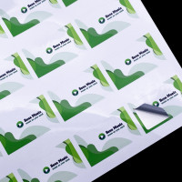 Individuell gestaltete Aufkleber auf einem Bogen