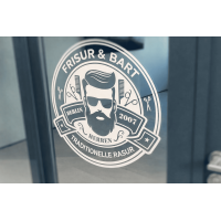 Individuell geformtes Vinyl für Fenster