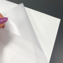 Graue, repositionierbare Verdunkelungsfolie