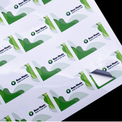 Individuell gestaltete Aufkleber auf einem Bogen